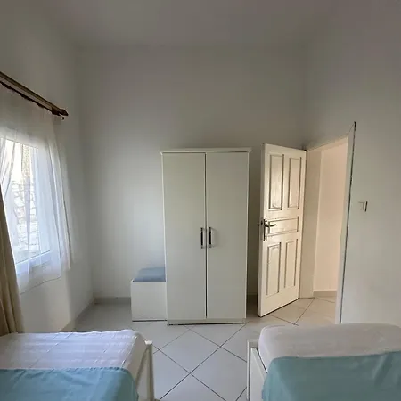 Sisyphos Отель Gelemis